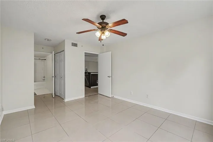 1280 Wildwood Lakes Blvd 106, Naples, Florida 34104