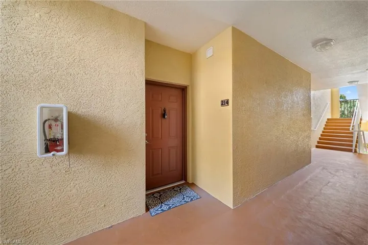 11400  ocean walk  LN, Fort Myers, FL 33908