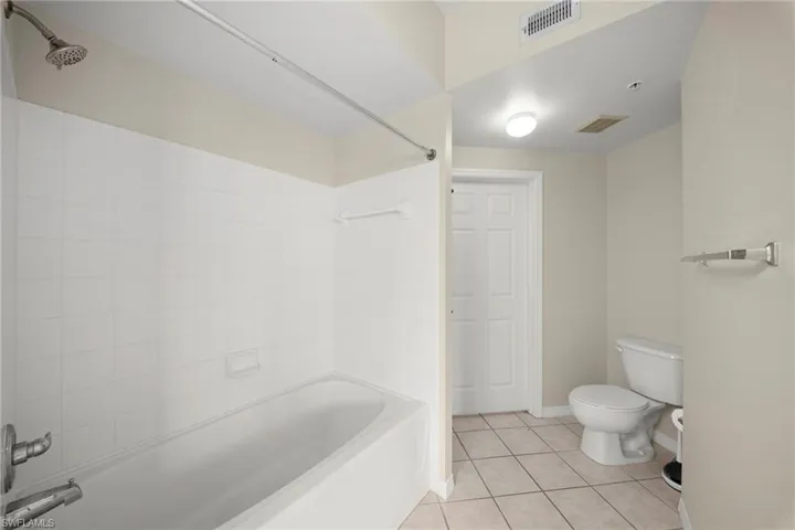 11400  ocean walk  LN, Fort Myers, FL 33908
