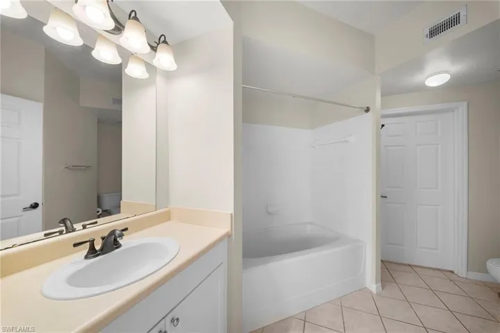 11400  ocean walk  LN, Fort Myers, FL 33908