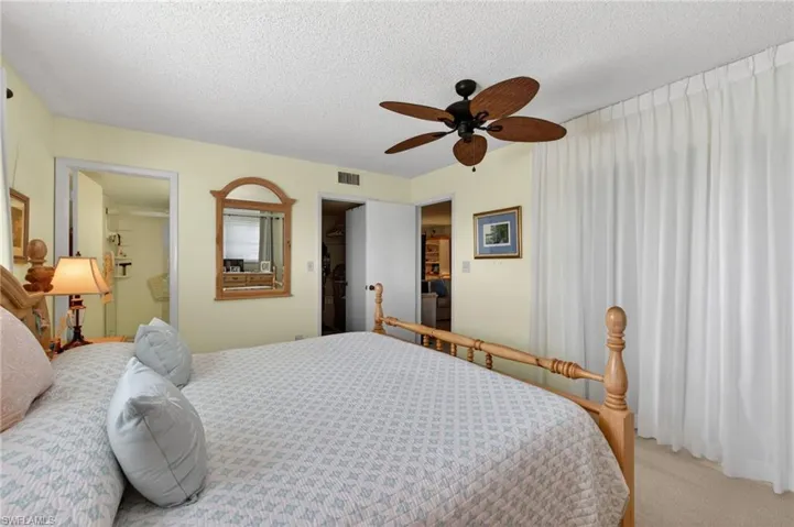 5499  Rattlesnake Hammock  RD, Naples, FL 34113