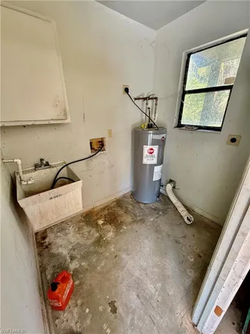 717 Maple Ave N, Lehigh Acres Fl 33972