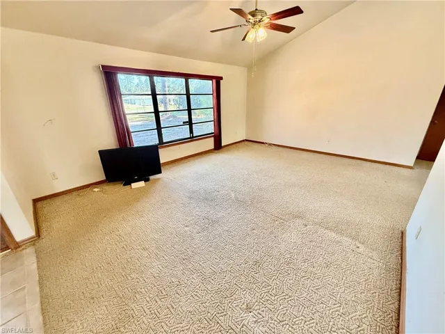 717 Maple Ave N, Lehigh Acres Fl 33972