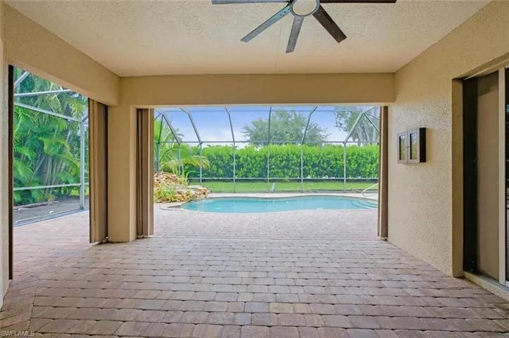 24924 Fairwinds Ln, Bonita Springs, Florida 34135