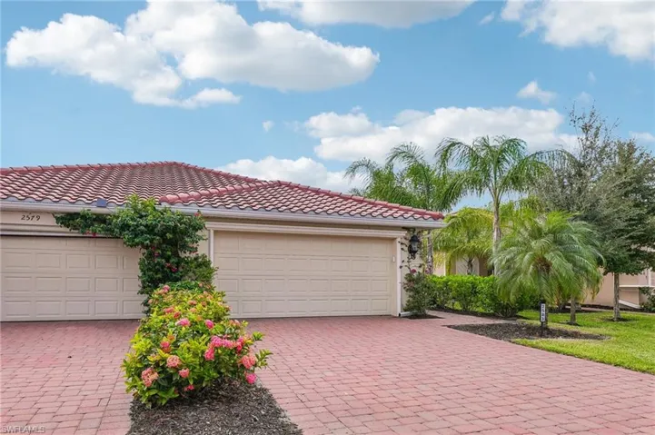 2583 Vine Ave, Naples, Florida 34120