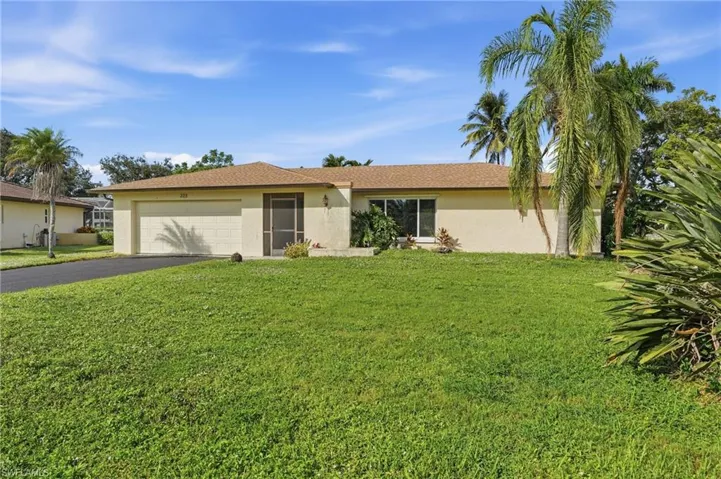 223 Pine Valley Cir, Naples, Florida 34113