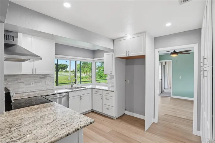 223 Pine Valley Cir, Naples, Florida 34113