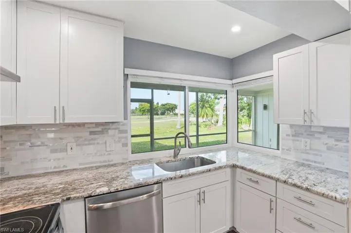 223 Pine Valley Cir, Naples, Florida 34113