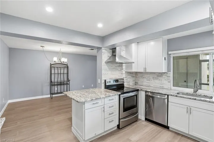223 Pine Valley Cir, Naples, Florida 34113