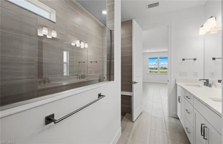 Photo is from a completed home of the same model. Options for this home may vary.