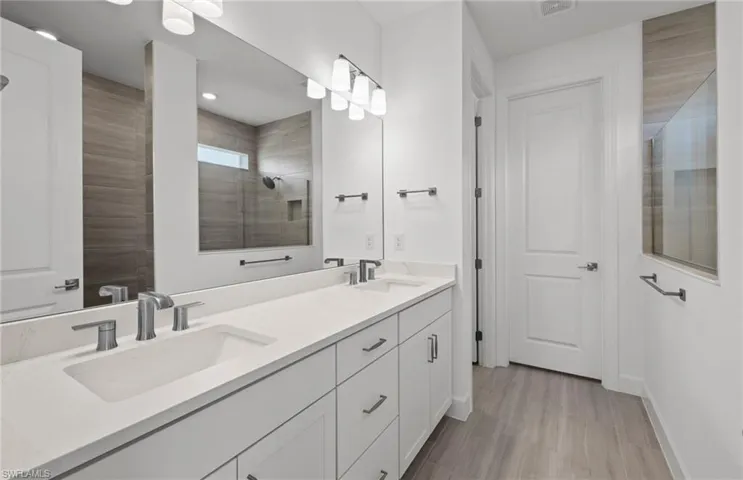 Photo is from a completed home of the same model. Options for this home may vary.