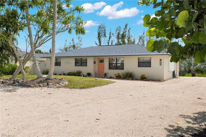 Entirely Renovated, Never Flooded, Gulf Access