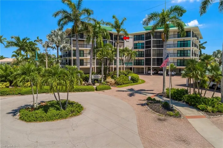 845 Collier Ct 502, Marco Island, Florida 34145