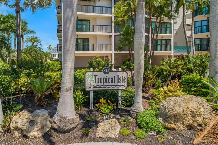845 Collier Ct 502, Marco Island, Florida 34145