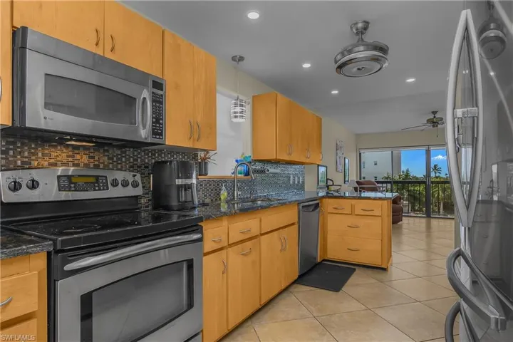 845 Collier Ct 502, Marco Island, Florida 34145