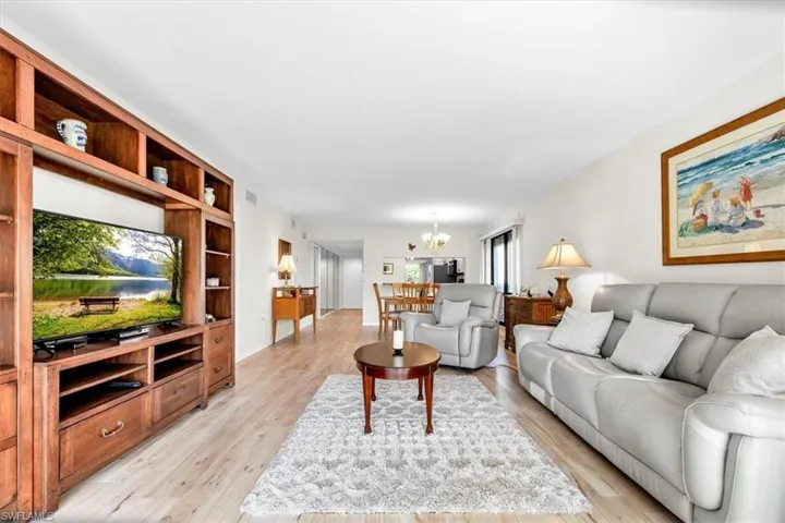 1223 Commonwealth Cir 101, Naples, Florida 34116