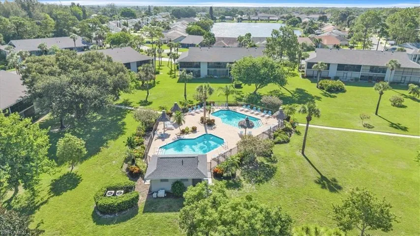 1223 Commonwealth Cir 101, Naples, Florida 34116