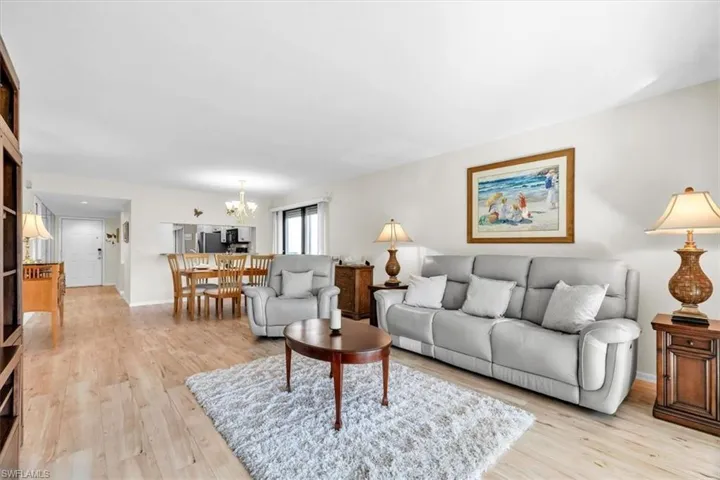 1223 Commonwealth Cir 101, Naples, Florida 34116
