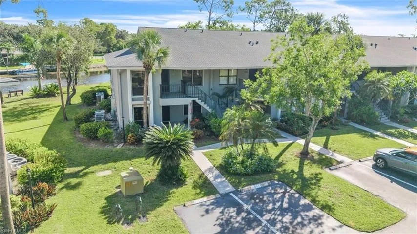 1223 Commonwealth Cir 101, Naples, Florida 34116