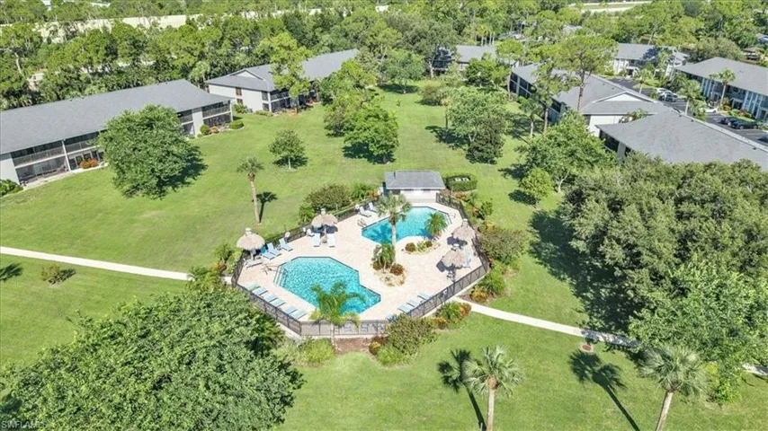 1223 Commonwealth Cir 101, Naples, Florida 34116