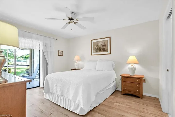 1223 Commonwealth Cir 101, Naples, Florida 34116