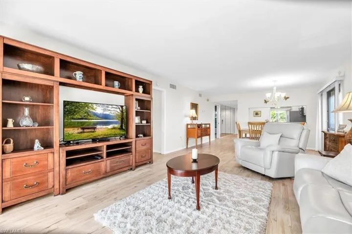 1223 Commonwealth Cir 101, Naples, Florida 34116