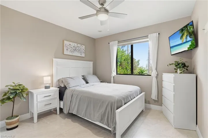 1309 Sw 19th Ln, Cape Coral, Florida 33991