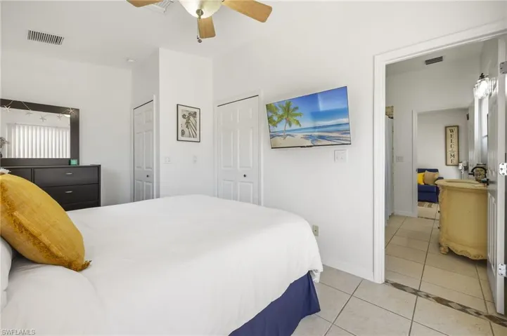 742  111th N AVE, Naples, FL 34108