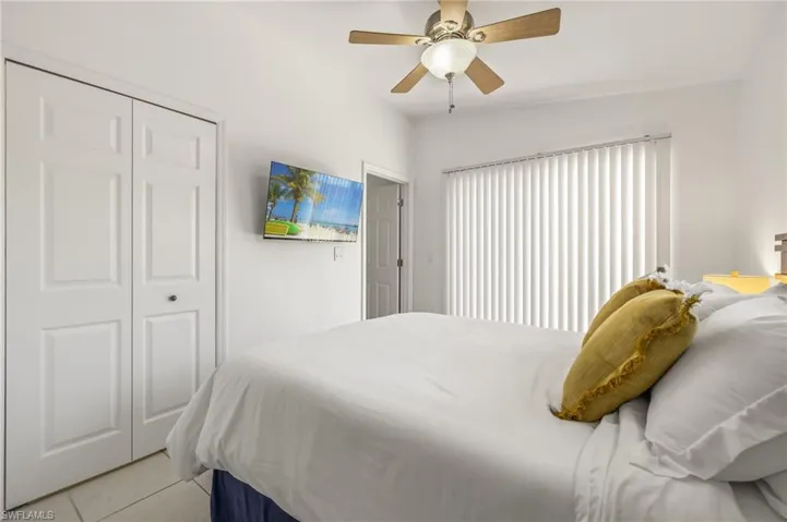 742  111th N AVE, Naples, FL 34108