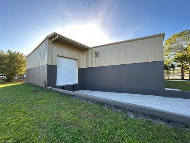 5766 Corporation Cir, Fort Myers, Florida 33905