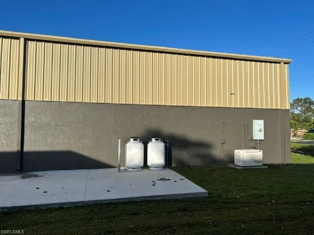 5766 Corporation Cir, Fort Myers, Florida 33905