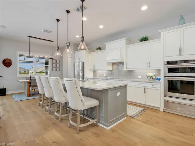 14372 Neptune Ave, Naples, Florida 34114