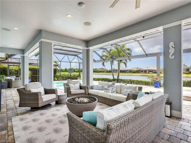 14372 Neptune Ave, Naples, Florida 34114