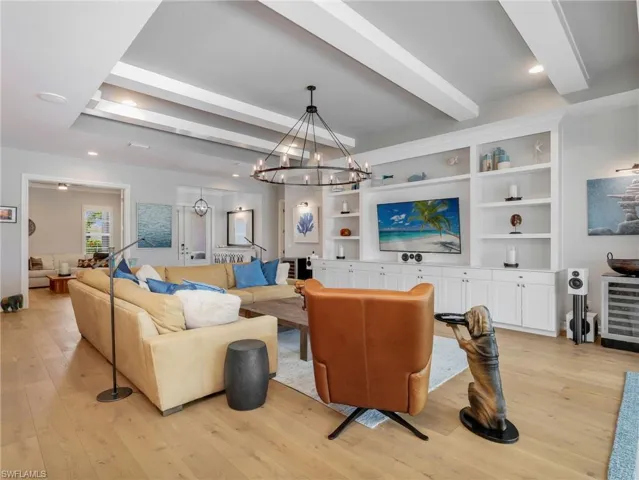 14372 Neptune Ave, Naples, Florida 34114