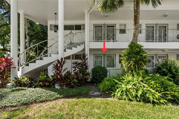 288  2nd S ST, Naples, FL 34102