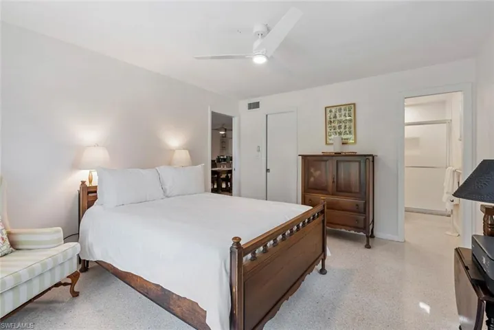 Bedroom with ceiling fan
