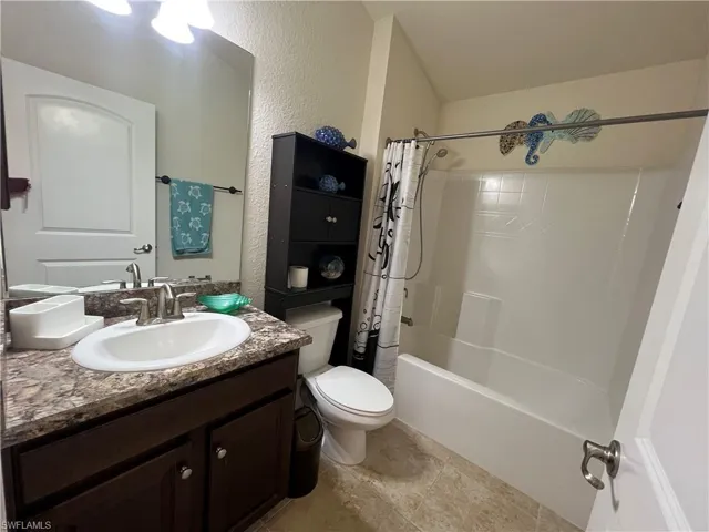 555 Sargent St, Lehigh Acres, Florida 33972