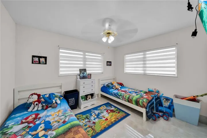 Bedroom with ceiling fan