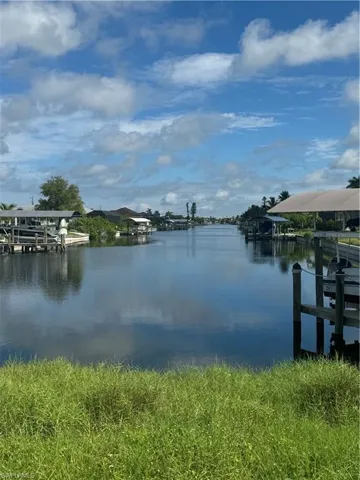3723 Yucatan Pkwy, Cape Coral Fl 33993