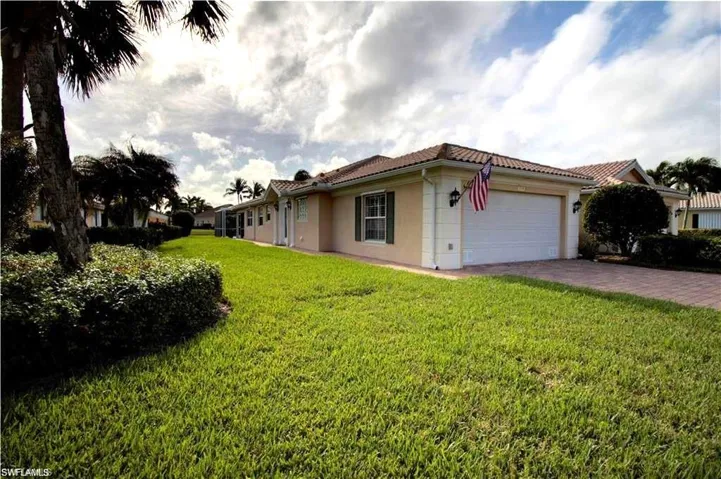 spacious lot, plenty of room