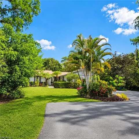 3534  White  BLVD, Naples, FL 34117