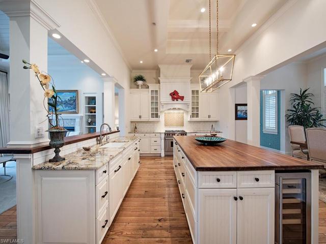 1925  7th S ST, NAPLES, FL 34102
