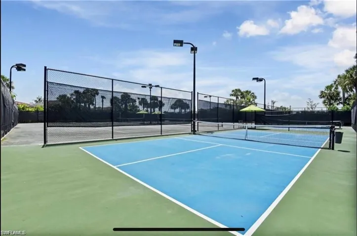 9170  Woodhurst  DR, Naples, FL 34120
