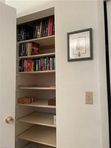 More clsoet space in guest bedroom