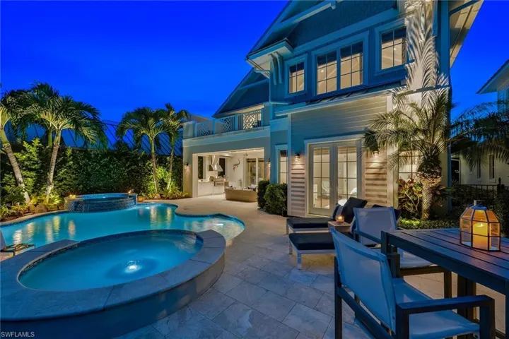 185 15th St S, Naples, Florida 34102