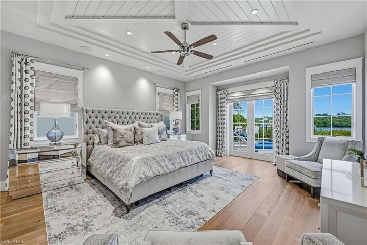 185 15th St S, Naples, Florida 34102