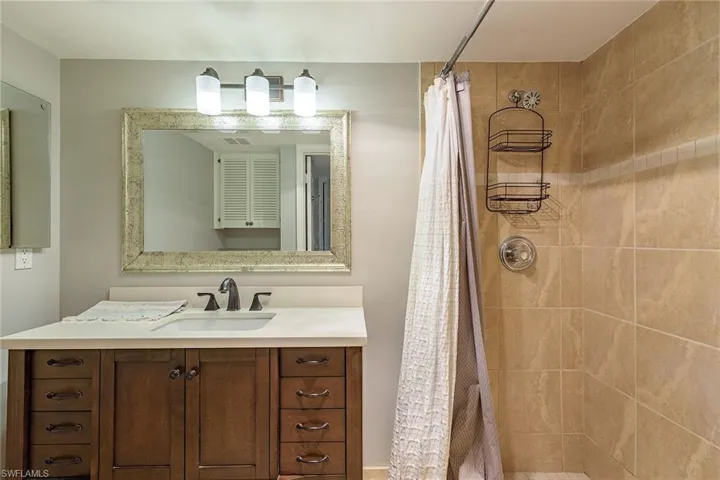 112  Bob O Link  WAY, Naples, FL 34105