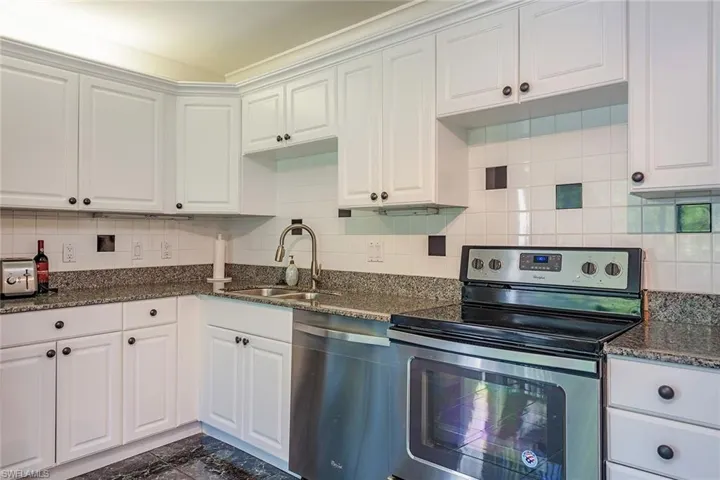 112  Bob O Link  WAY, Naples, FL 34105
