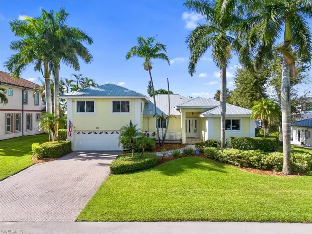 822 Cypress Lake Cir, Fort Myers, Florida 33919