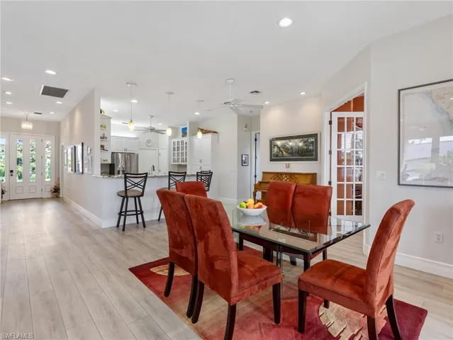 822 Cypress Lake Cir, Fort Myers, Florida 33919